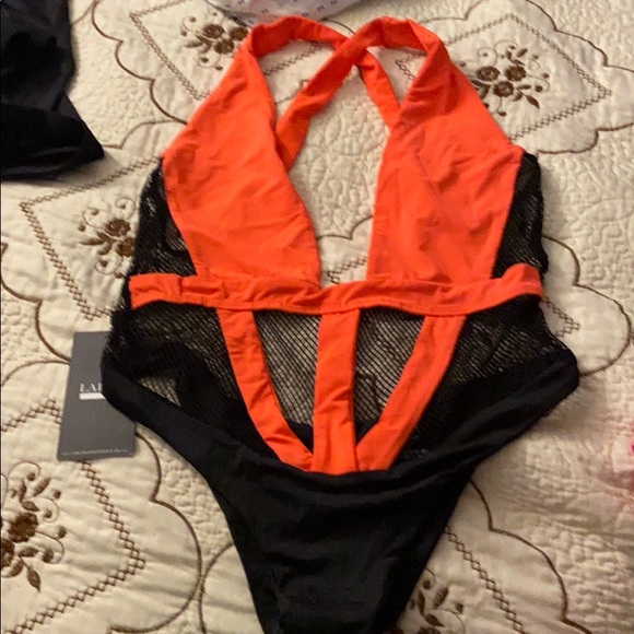 Monokini - Picture 6 of 6